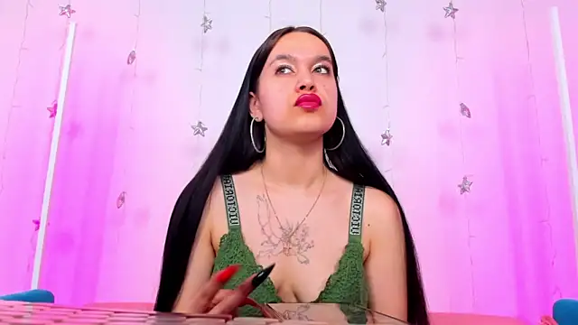 Онлайн чат XXX AishaTempt