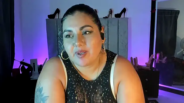 AndreaKinky's Live XXX Chat