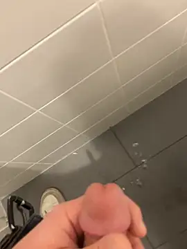 mads_horny95n Webbikameraesitys