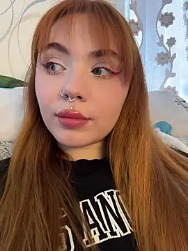 LunaMillie Chat XXX live
