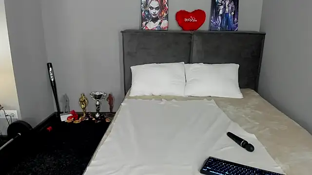 MuscleXXXBarbie Adlı Modelin Canlı XXX Sohbeti