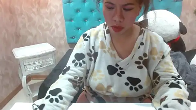 KeniaLovex Chat XXX live