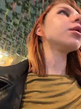 RosieSecret élő XXX-chatje