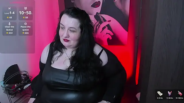 QueenOfHaze's Live XXX Chat