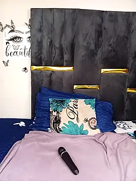 Divine_Beautyxx Chat XXX live
