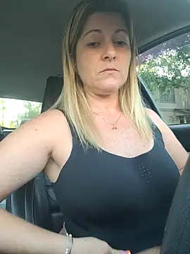 NikkiBlisss Adlı Modelin Canlı XXX Sohbeti