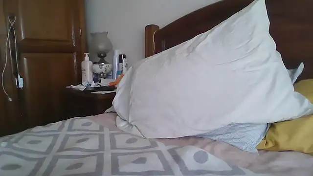 XXX chat uživo modela Rochinha73