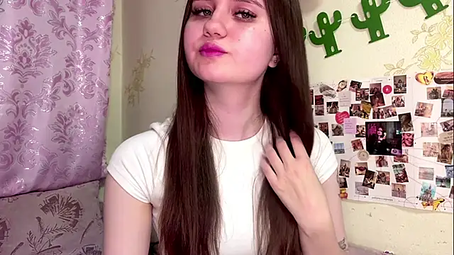 Chat +18 de MargueritaTina ao vivo