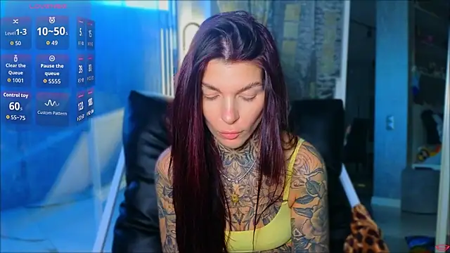 tattooedBabyy's Live XXX Chat