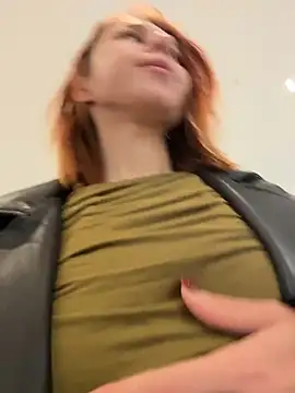 RosieSecret's Live XXX Chat