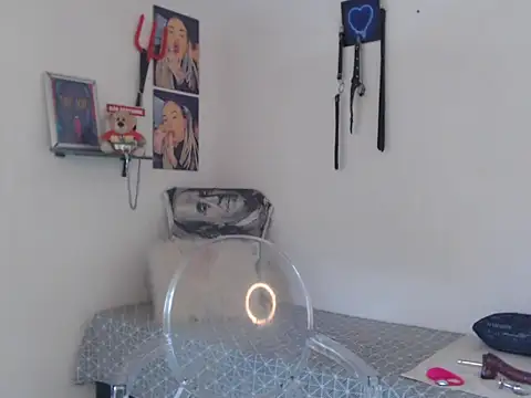 XXX chat uživo modela Perola__May