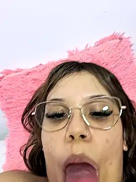 Chat XXX en directo de KarolDrako_