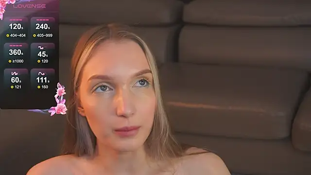 YvetteMilbrett 网络视讯表演
