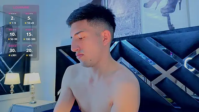 Un_Sluttyy 网络视讯表演
