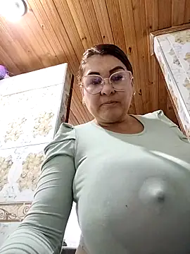 دردشة AlexxiaaMat الجنسية المباشرة