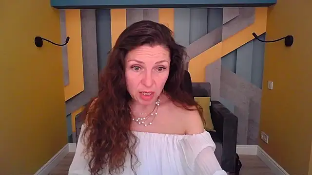 Chatroom XXX en direct de EllaLong