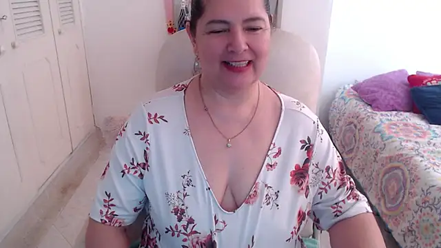Chat +18 de leonela_69 ao vivo