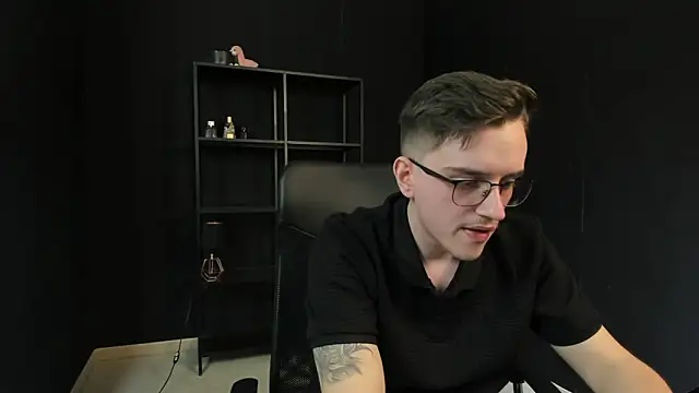 FelixStarkk 现场XXX聊天