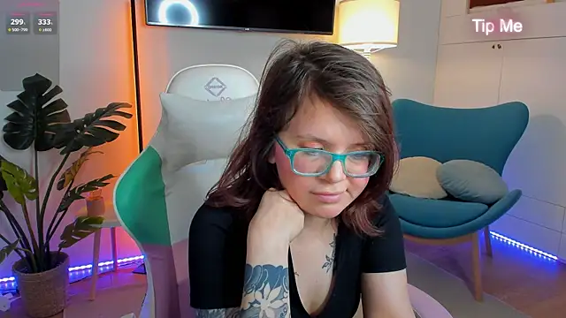 دردشة Ariell_Mini الجنسية المباشرة