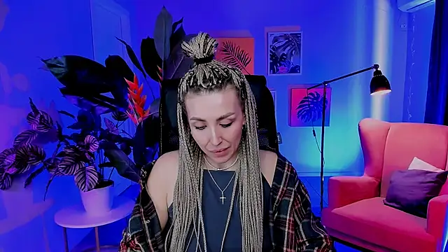 MonicaRiley's Live XXX Chat