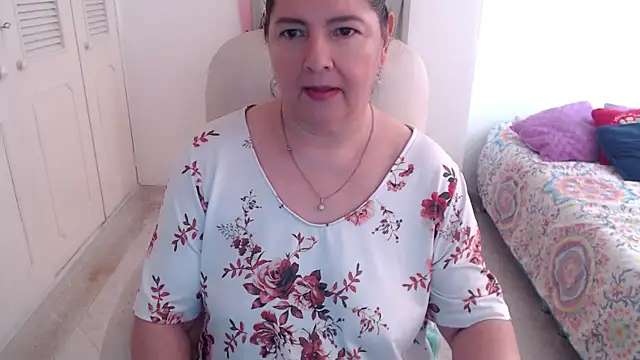 leonela_69's Live XXX Chat