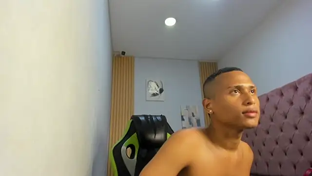 Chat XXX ao vivo de mastermorenohot1