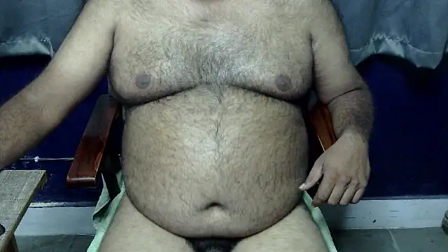 hairysubcub_70n Webbikameraesitys