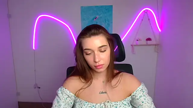 NikaMystic's Live XXX Chat