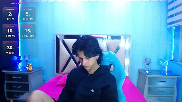 Show modela alex_477 na web-kameri