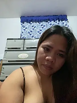 _UrSingleMamiBella_'s Live XXX Chat