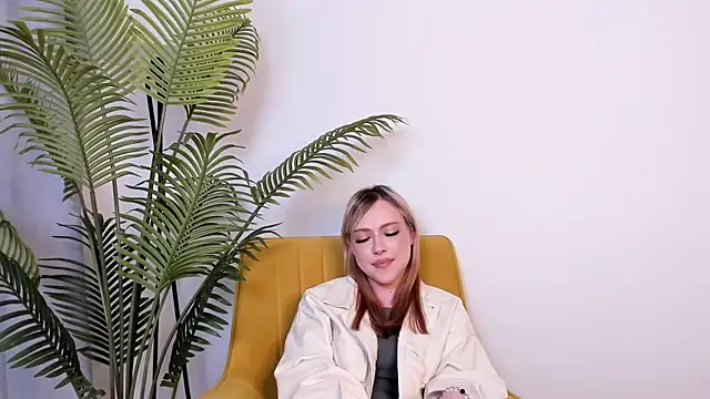 AshleyChristal Adlı Modelin Canlı XXX Sohbeti