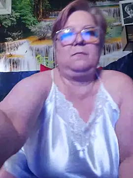 Chatroom XXX en direct de QueenPammy1