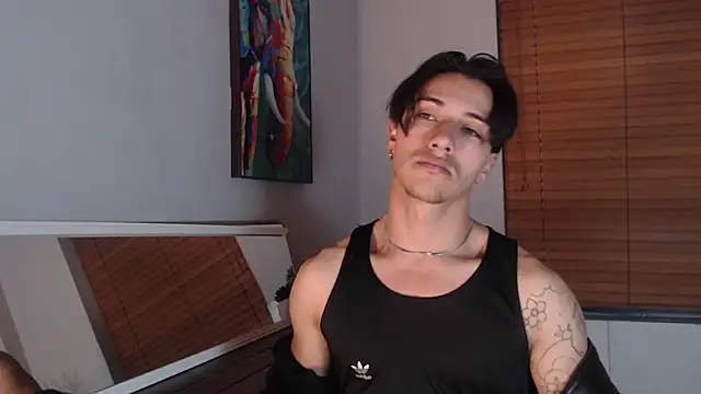 Andy_Joy_ Adlı Modelin Canlı XXX Sohbeti