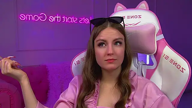 SofiaSarvain's Live XXX Chat