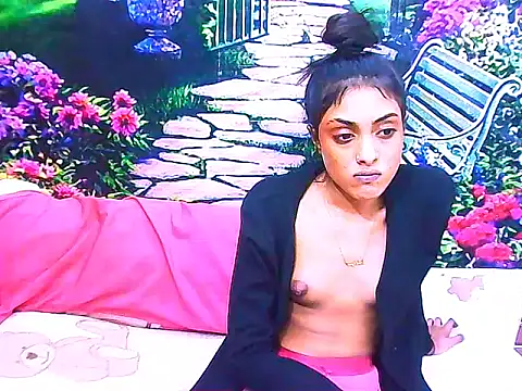 IndianPretty14u2Luv Adlı Modelin Canlı XXX Sohbeti