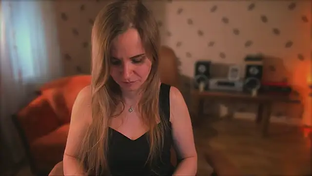 MiaSparkes' Live XXX Chat