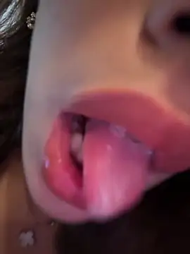 SideChick_Bunny 라이브 XXX 채팅