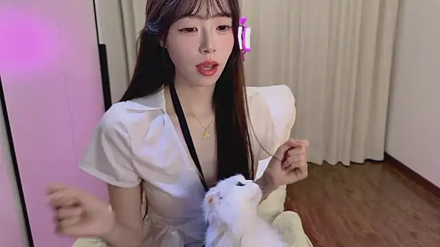 Onecutelittlen Live XXX chat