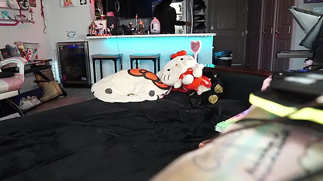 NSFWEros Show in webcam