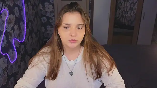 _momiji_ élő XXX-chatje