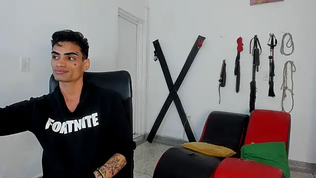 Gay_Red_Room: απευθείας συνομιλία ΧΧΧ