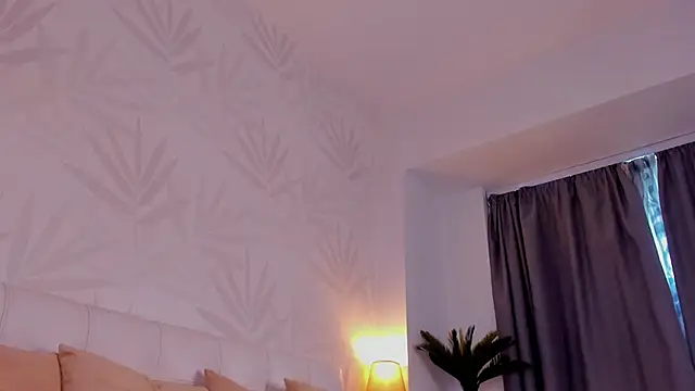 EmmaCin webcam show