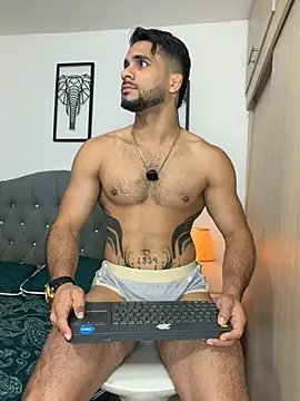 Maximiliano_fordのウェブカメラショー