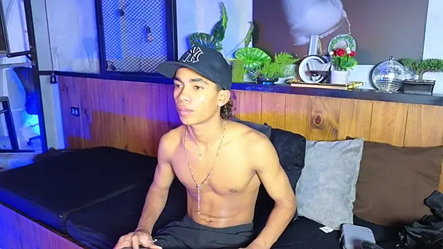 AlanCutee 라이브 XXX 채팅