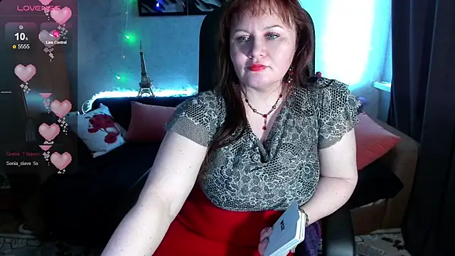 Chat XXX en directo de Nikki_March