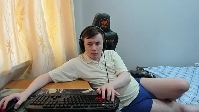 iliaskrislove 网络视讯表演