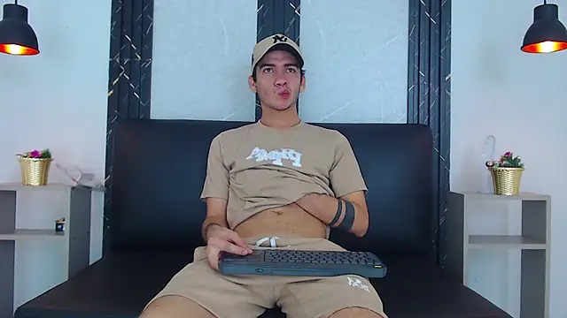 Chat +18 de Feiccer_Castquer ao vivo