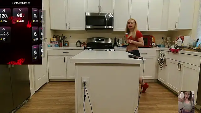 دردشة Blondiewithanass الجنسية المباشرة