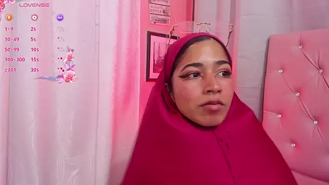 NadiaKarim_'s Live XXX Chat