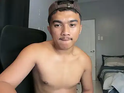 pinoyAdrianneXXXのウェブカメラショー
